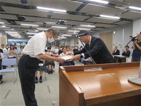 標語コンテスト 最優秀賞 内保良隆さん