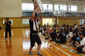 見事抽選会で景品をゲット