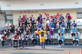 地方による演奏
