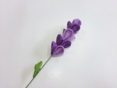 つまみ細工ラベンダー