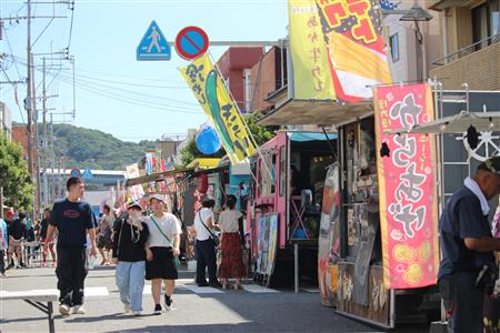 ハイヤ通りの屋台