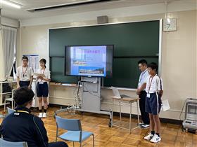 中学校での授業のようす