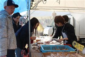 いきいきマーケットのようす