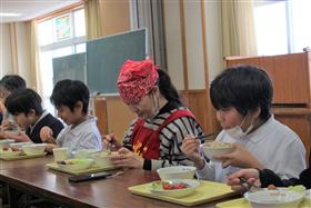 婦人会の方との交流