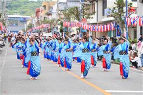 牛深ハイヤ祭り
