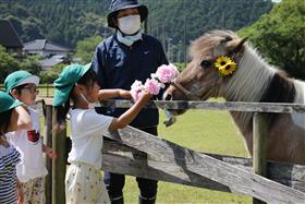 お花の冠プレゼント