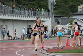 女子4×400mリレー