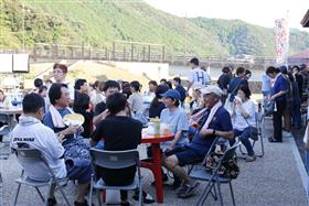 (5)夕涼みの風が心地いいね