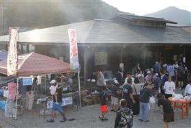 (2)出店エリアから香ばしい香りが漂っています！