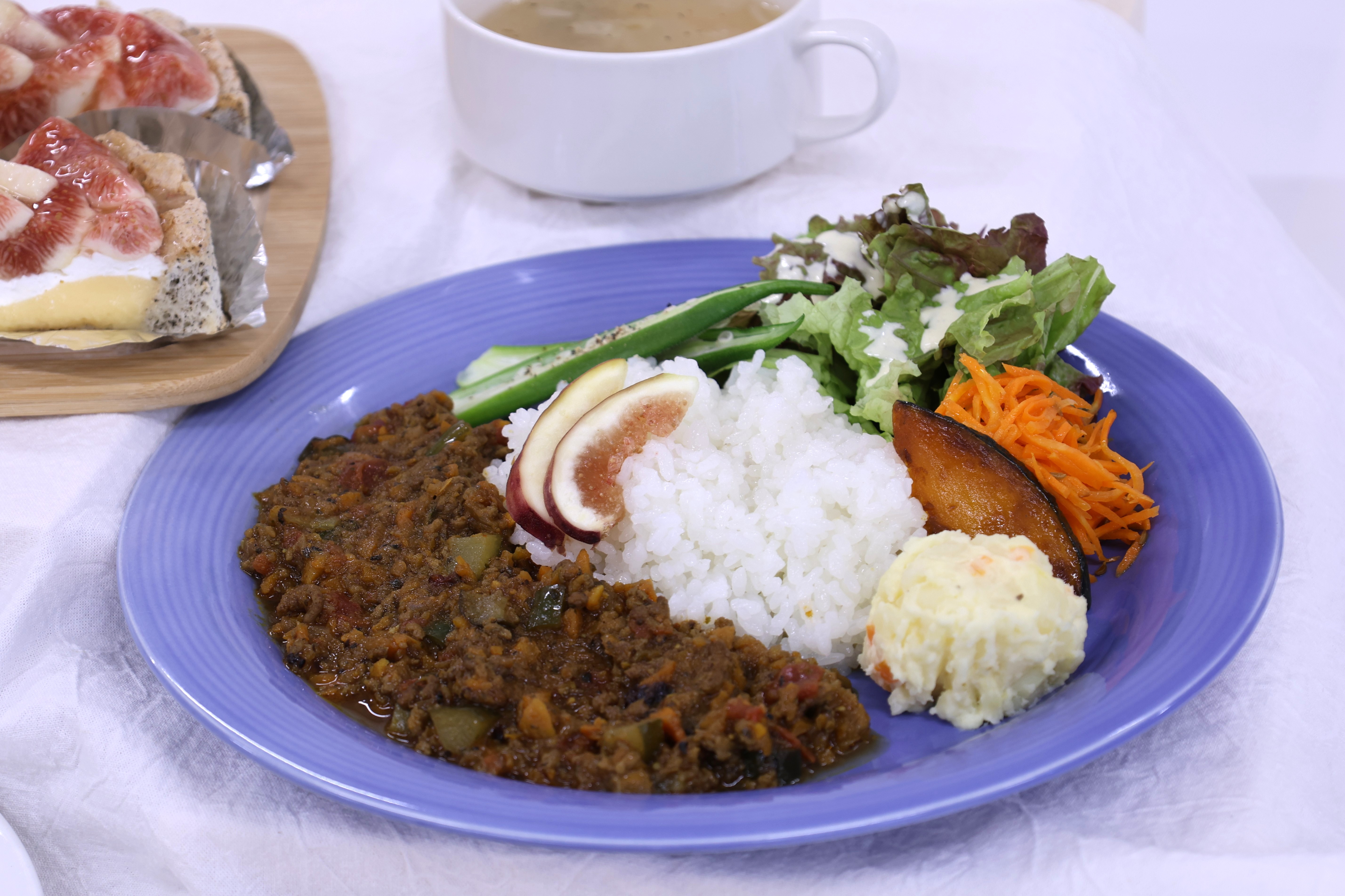 いちじくとマルベリーの特製キーマカレー