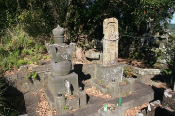 木山弾正の墓