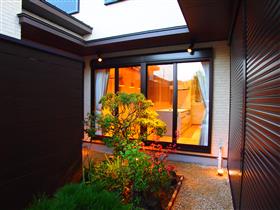 007_天草拠点(1)外観(中庭)