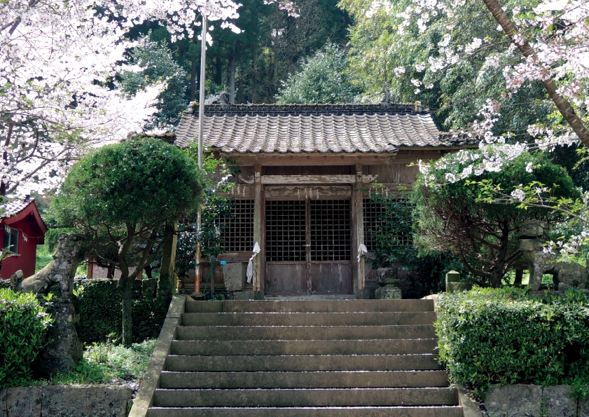 諏訪神社外観